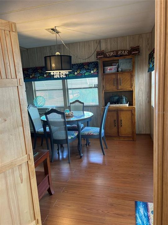 For Sale: $210,000 (2 beds, 2 baths, 1646 Square Feet)