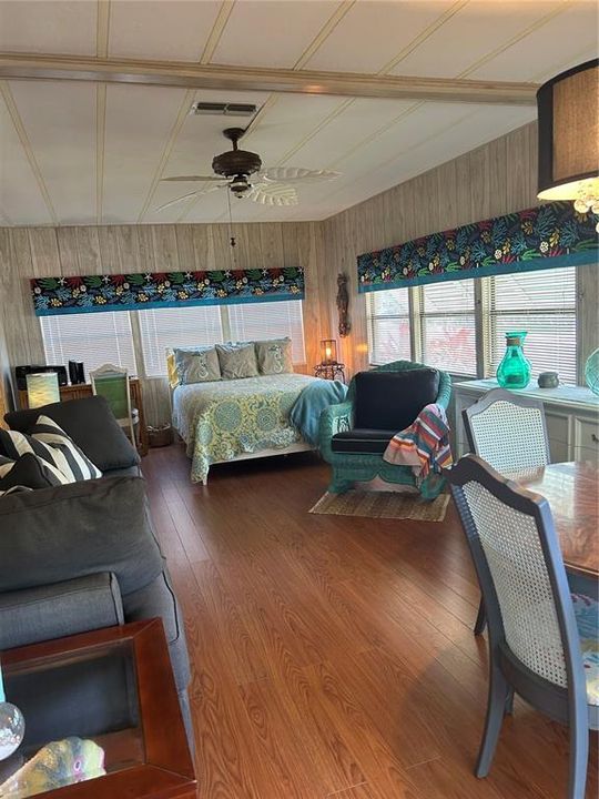 For Sale: $210,000 (2 beds, 2 baths, 1646 Square Feet)