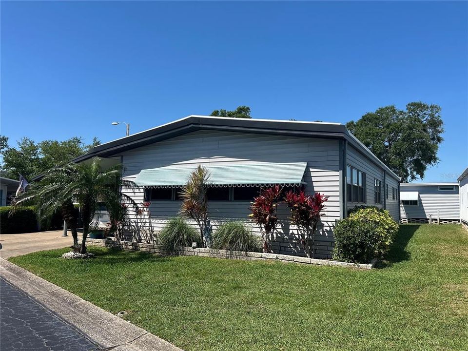 For Sale: $210,000 (2 beds, 2 baths, 1646 Square Feet)