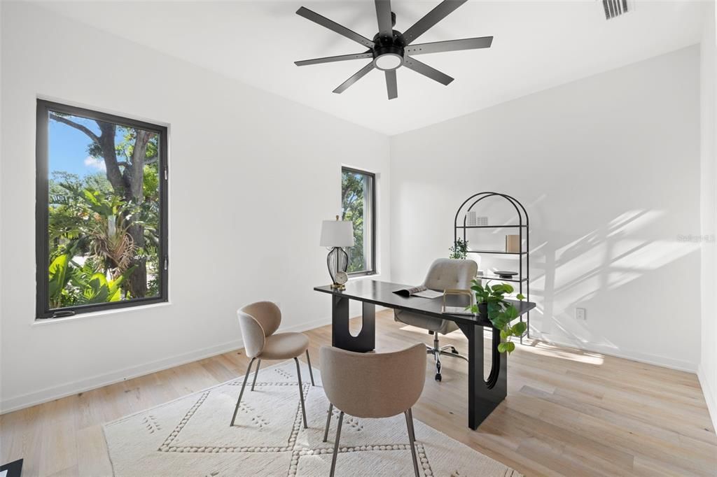 Activo con contrato: $2,690,000 (4 camas, 4 baños, 4331 Pies cuadrados)