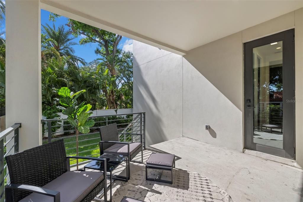 Activo con contrato: $2,690,000 (4 camas, 4 baños, 4331 Pies cuadrados)