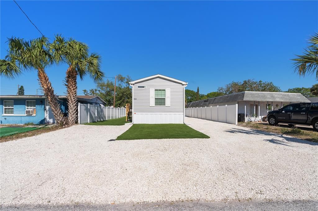 Recently Sold: $184,900 (2 beds, 2 baths, 840 Square Feet)