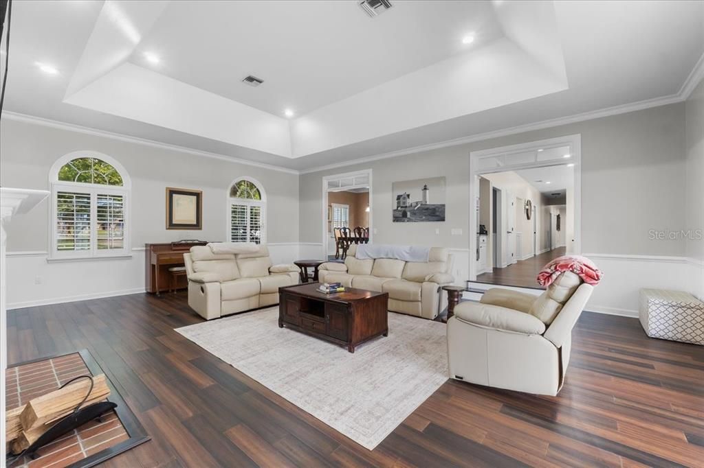 待售: $1,859,999 (6 贝兹, 5 浴室, 5400 平方英尺)