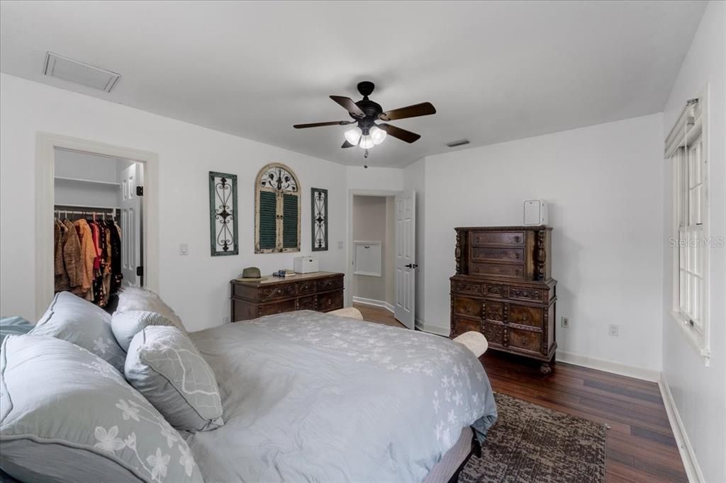 待售: $1,859,999 (6 贝兹, 5 浴室, 5400 平方英尺)