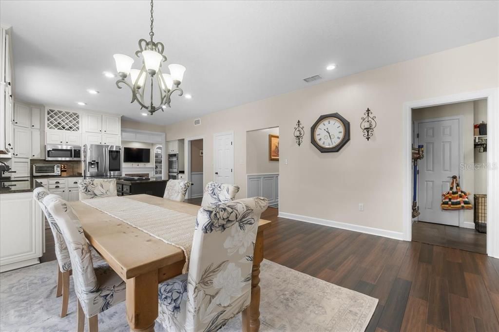 待售: $1,859,999 (6 贝兹, 5 浴室, 5400 平方英尺)