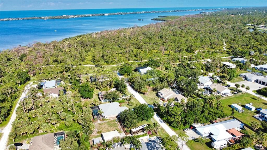 For Sale: $739,900 (3 beds, 2 baths, 2005 Square Feet)