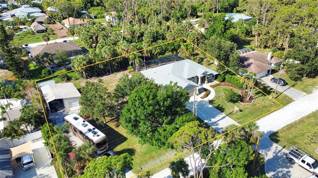 For Sale: $739,900 (3 beds, 2 baths, 2005 Square Feet)