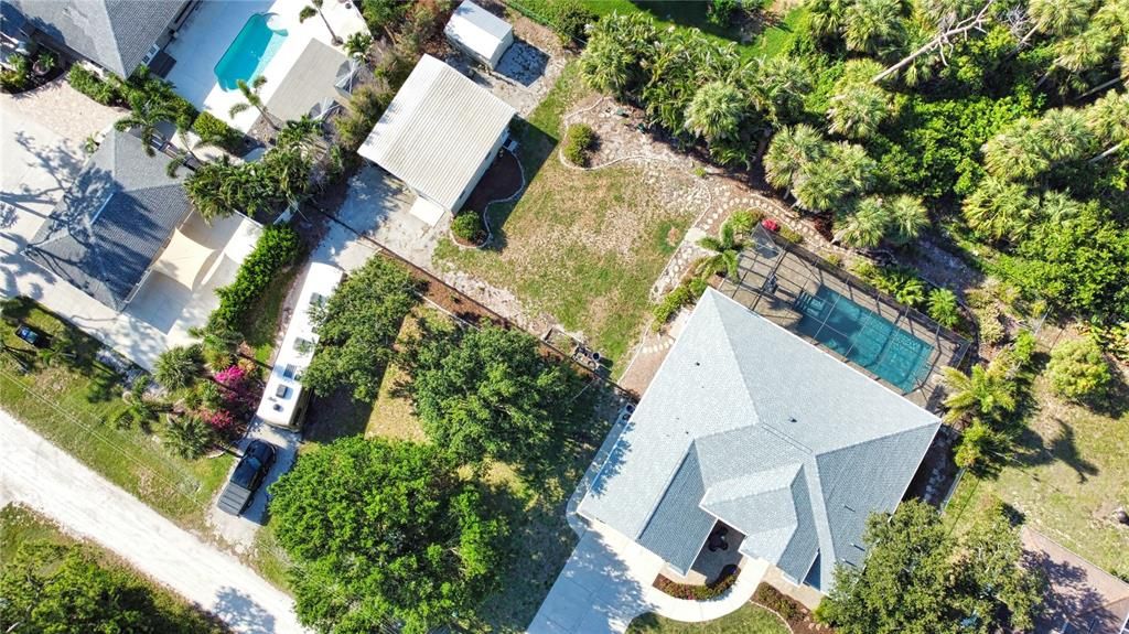 For Sale: $739,900 (3 beds, 2 baths, 2005 Square Feet)