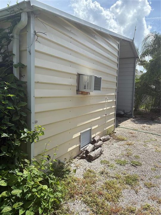 For Sale: $739,900 (3 beds, 2 baths, 2005 Square Feet)