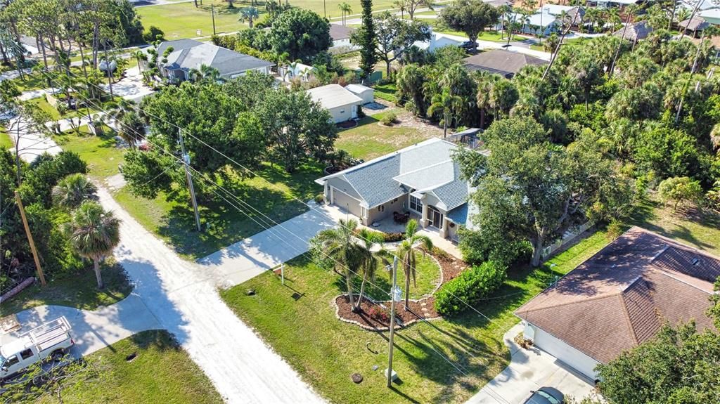 For Sale: $739,900 (3 beds, 2 baths, 2005 Square Feet)