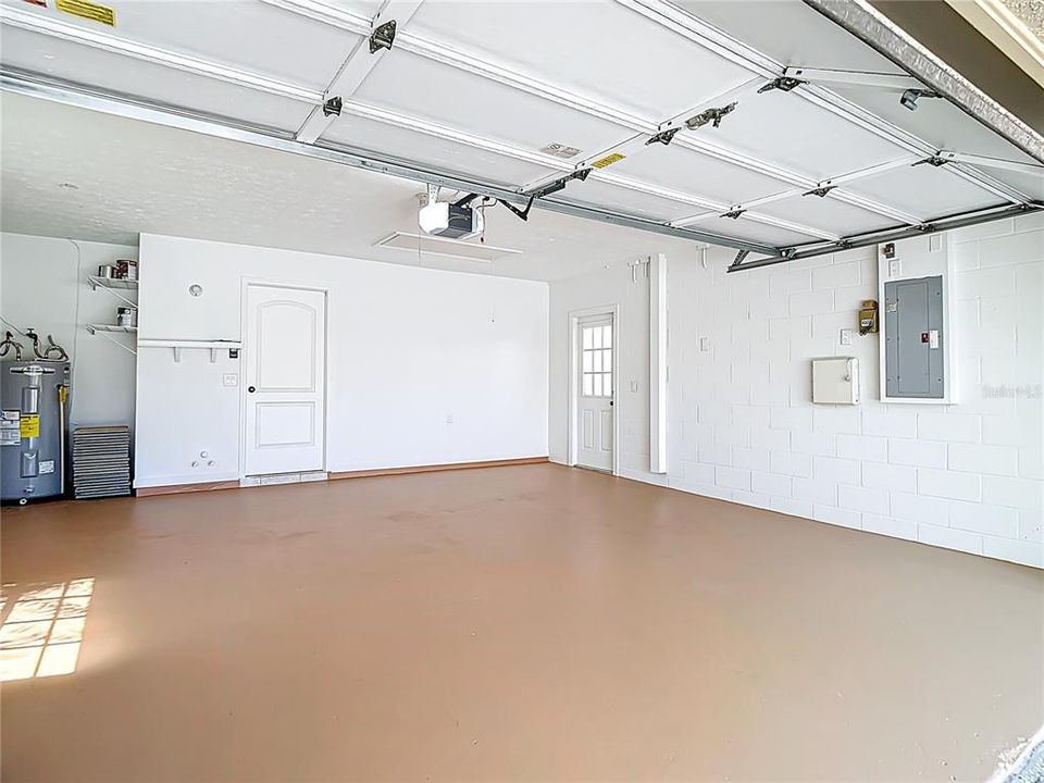 Active With Contract: $359,900 (3 beds, 2 baths, 1983 Square Feet)