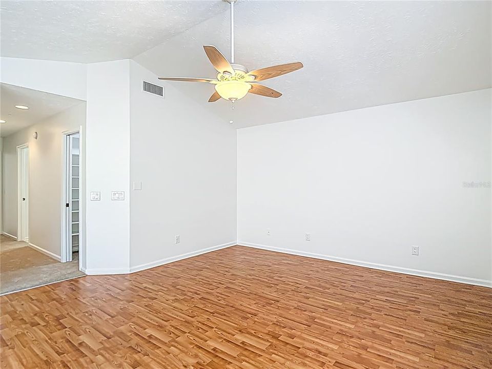 Active With Contract: $359,900 (3 beds, 2 baths, 1983 Square Feet)