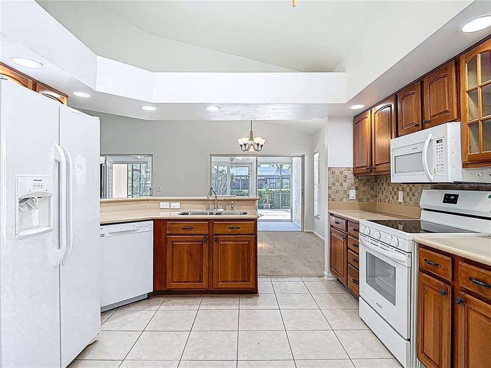 Active With Contract: $359,900 (3 beds, 2 baths, 1983 Square Feet)