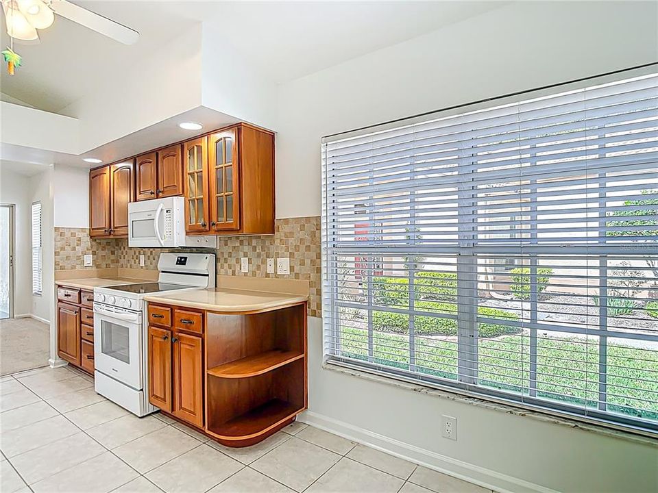 Active With Contract: $359,900 (3 beds, 2 baths, 1983 Square Feet)