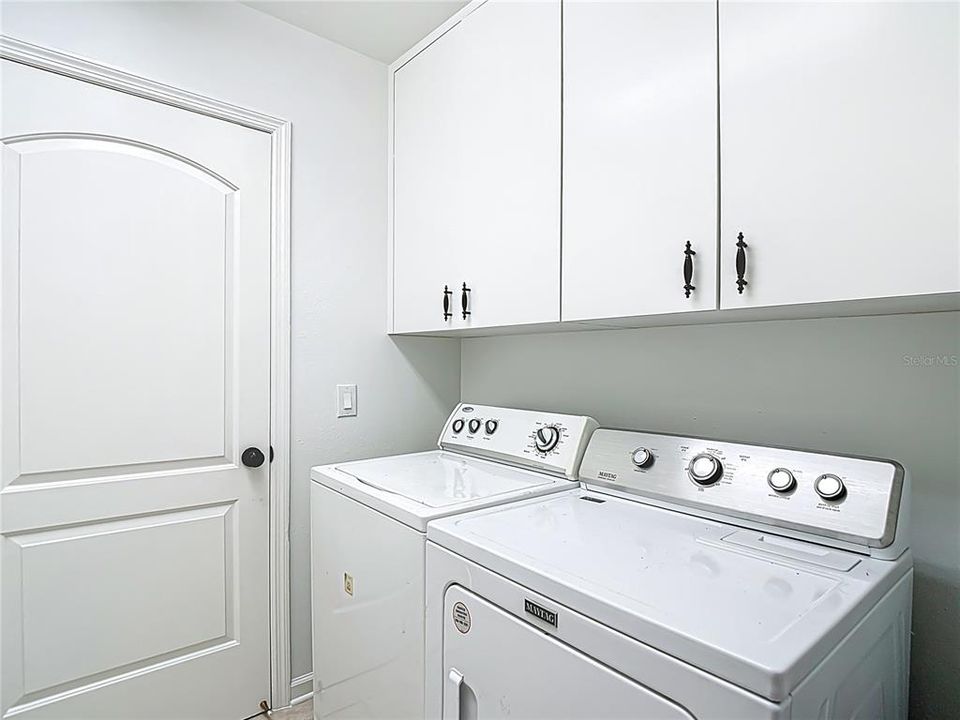 Active With Contract: $359,900 (3 beds, 2 baths, 1983 Square Feet)