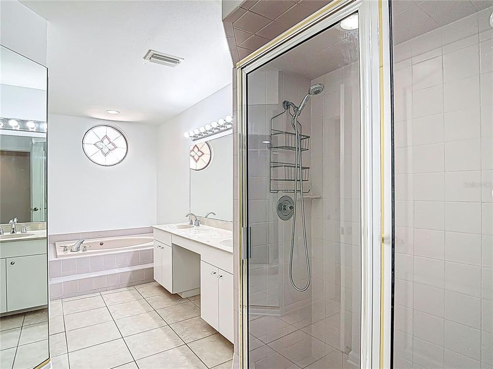 Active With Contract: $359,900 (3 beds, 2 baths, 1983 Square Feet)