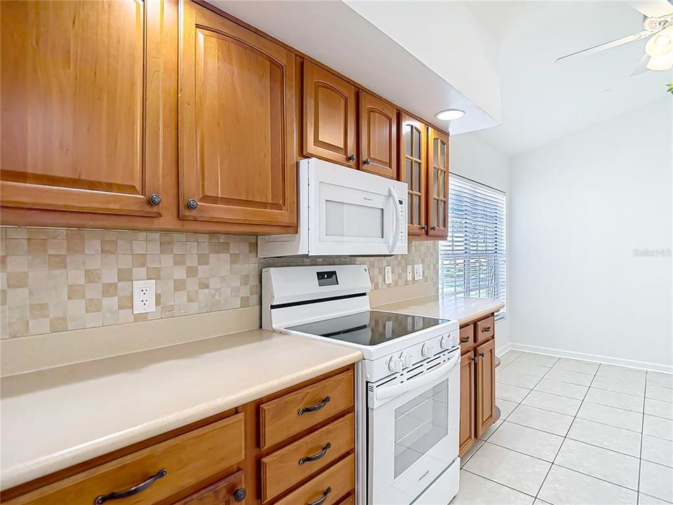 Active With Contract: $359,900 (3 beds, 2 baths, 1983 Square Feet)