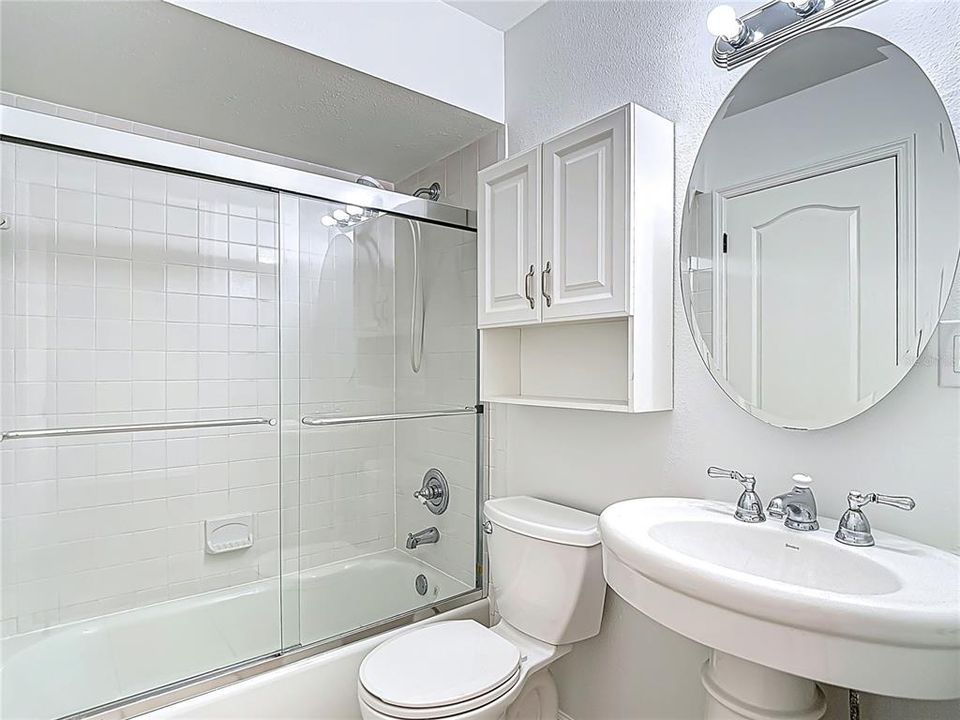 Active With Contract: $359,900 (3 beds, 2 baths, 1983 Square Feet)