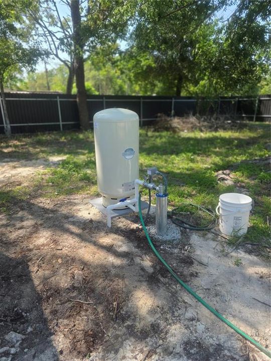 For Sale: $295,000 (3 beds, 2 baths, 1248 Square Feet)