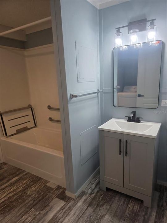 For Sale: $295,000 (3 beds, 2 baths, 1248 Square Feet)