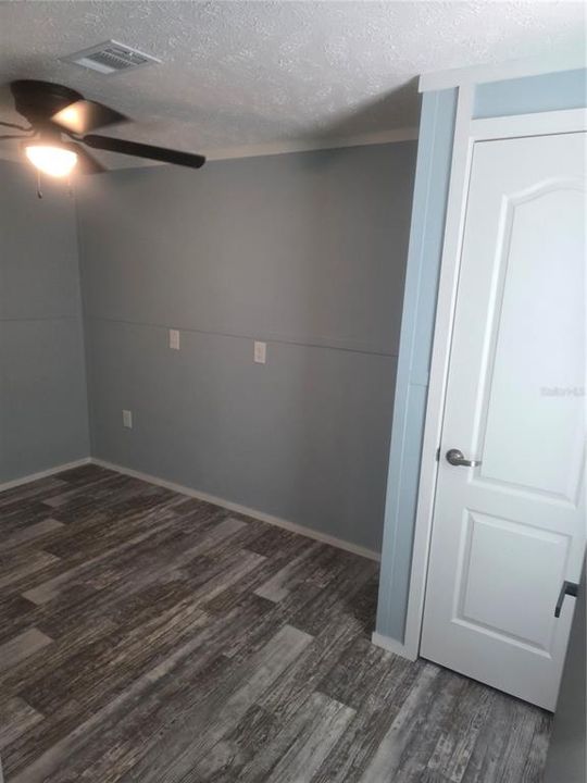 For Sale: $295,000 (3 beds, 2 baths, 1248 Square Feet)