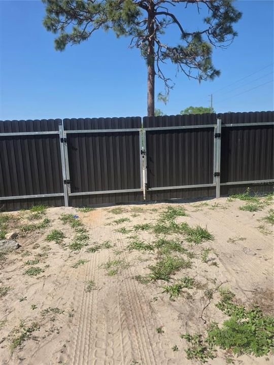 For Sale: $295,000 (3 beds, 2 baths, 1248 Square Feet)