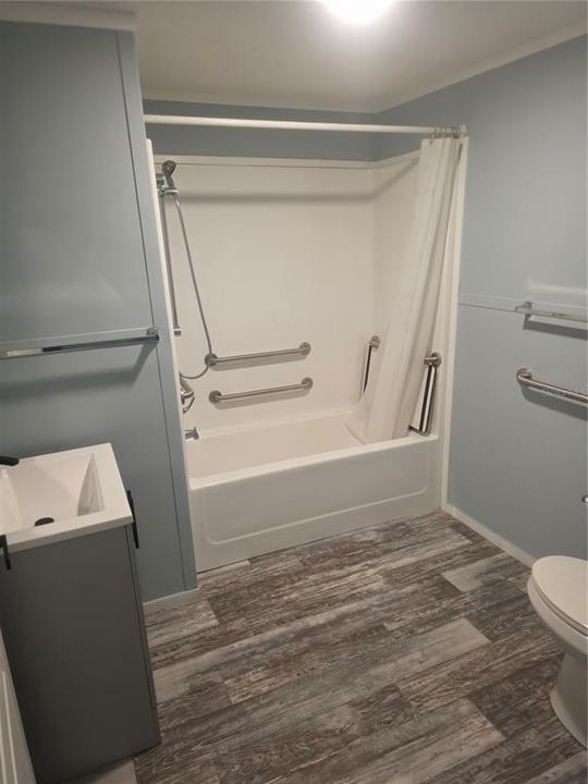 For Sale: $295,000 (3 beds, 2 baths, 1248 Square Feet)