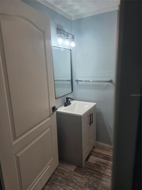 For Sale: $295,000 (3 beds, 2 baths, 1248 Square Feet)