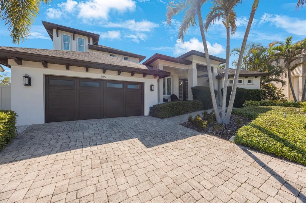 Недавно продано: $1,250,000 (4 спален, 3 ванн, 3064 Квадратных фут)