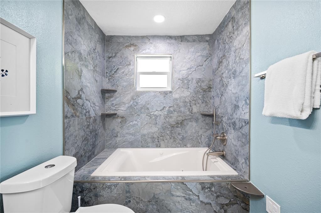 待售: $2,100,000 (7 贝兹, 6 浴室, 5091 平方英尺)