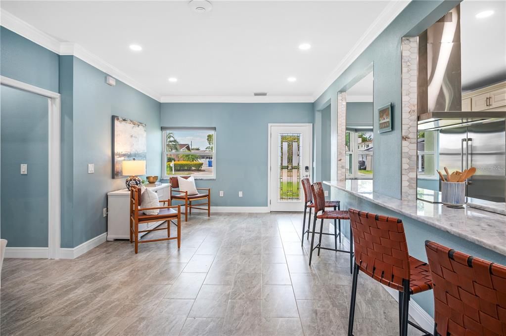 待售: $2,100,000 (7 贝兹, 6 浴室, 5091 平方英尺)