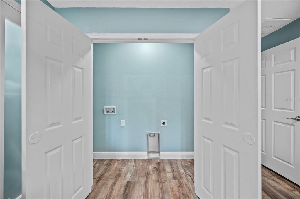 待售: $2,100,000 (7 贝兹, 6 浴室, 5091 平方英尺)