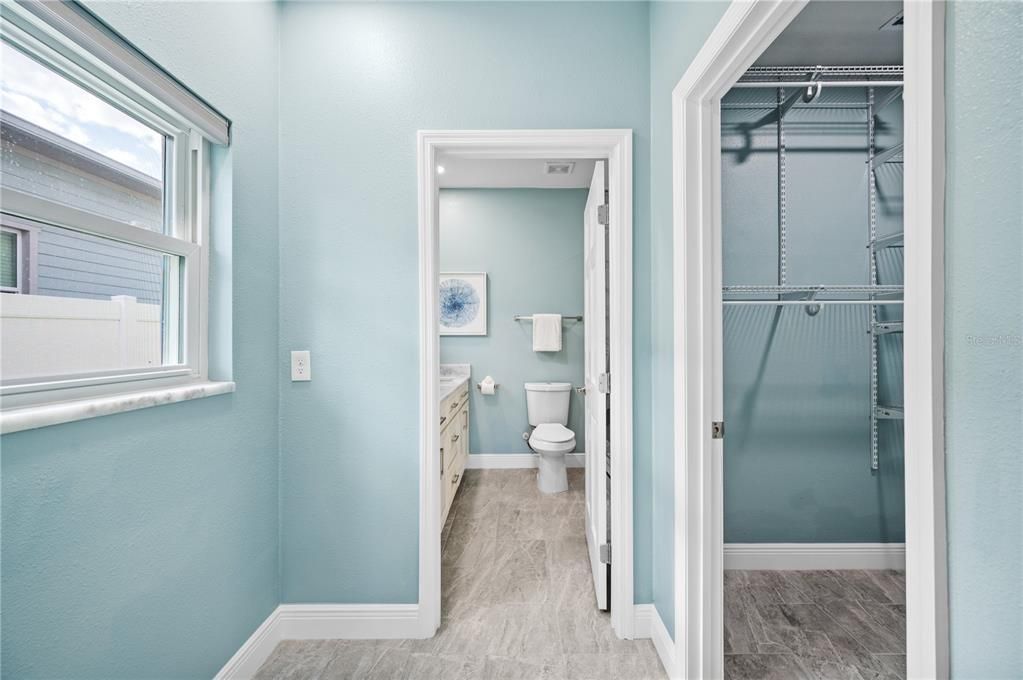 待售: $2,100,000 (7 贝兹, 6 浴室, 5091 平方英尺)