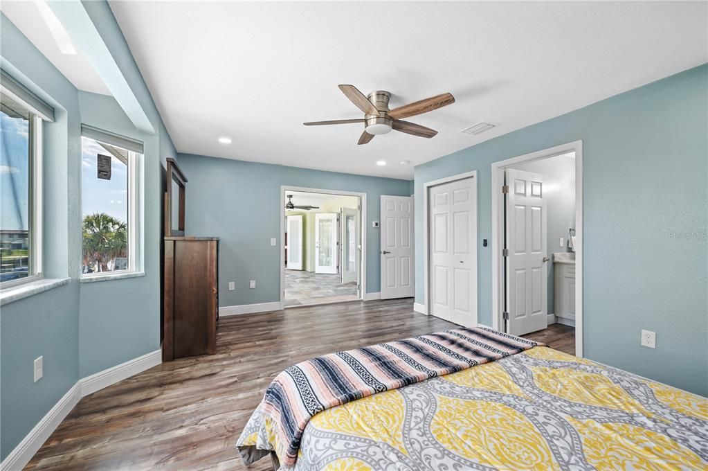 待售: $2,100,000 (7 贝兹, 6 浴室, 5091 平方英尺)