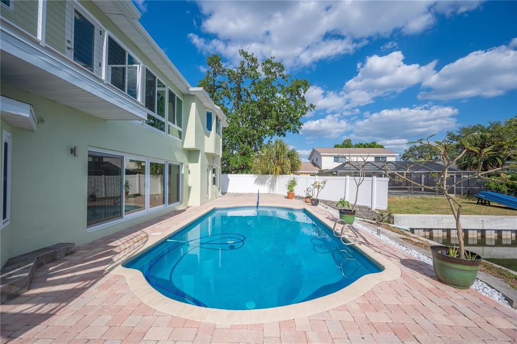 待售: $2,100,000 (7 贝兹, 6 浴室, 5091 平方英尺)