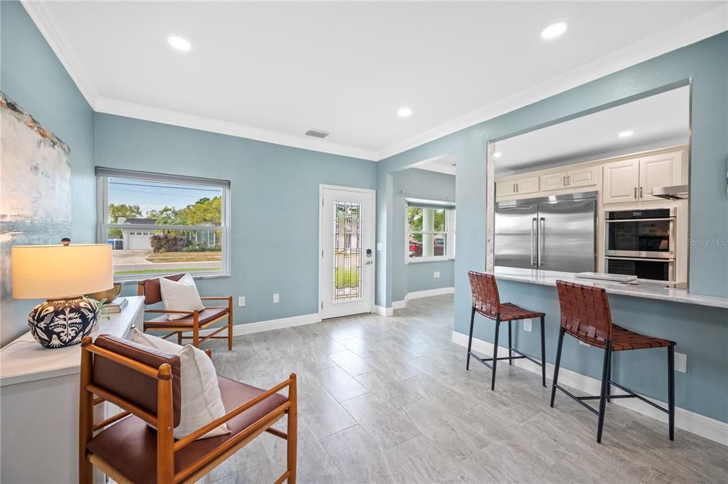 待售: $2,100,000 (7 贝兹, 6 浴室, 5091 平方英尺)