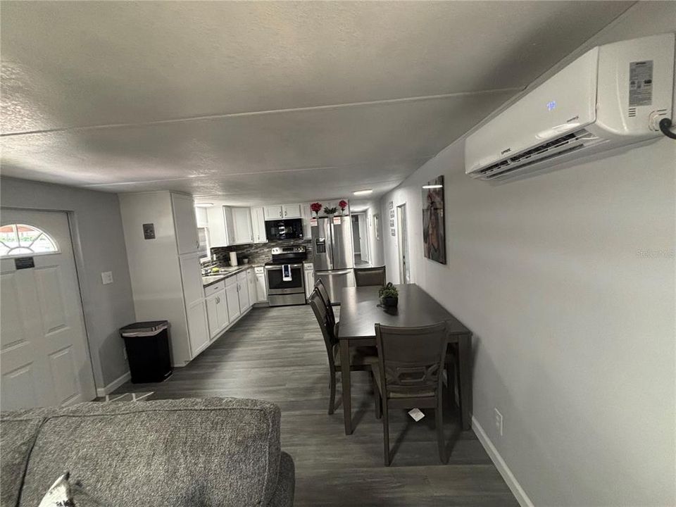 待售: $140,000 (2 贝兹, 1 浴室, 672 平方英尺)