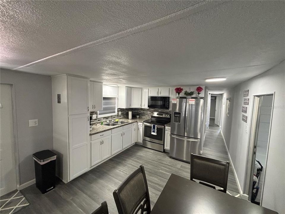 待售: $140,000 (2 贝兹, 1 浴室, 672 平方英尺)