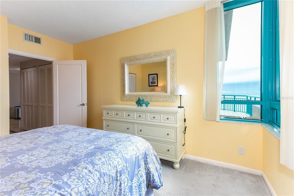 En Renta: $3,725 (2 camas, 2 baños, 1255 Pies cuadrados)