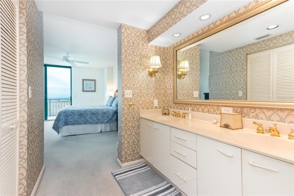 En Renta: $3,725 (2 camas, 2 baños, 1255 Pies cuadrados)