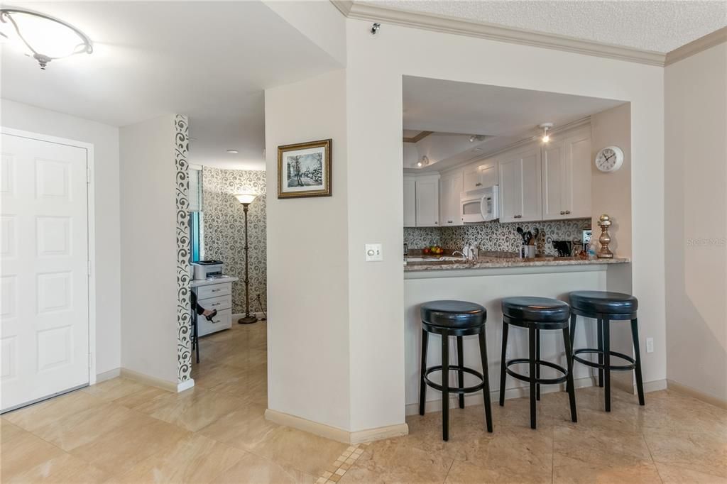 En Renta: $3,725 (2 camas, 2 baños, 1255 Pies cuadrados)