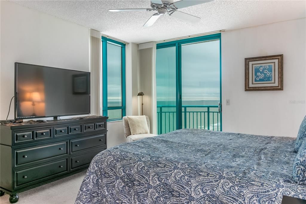 En Renta: $3,725 (2 camas, 2 baños, 1255 Pies cuadrados)