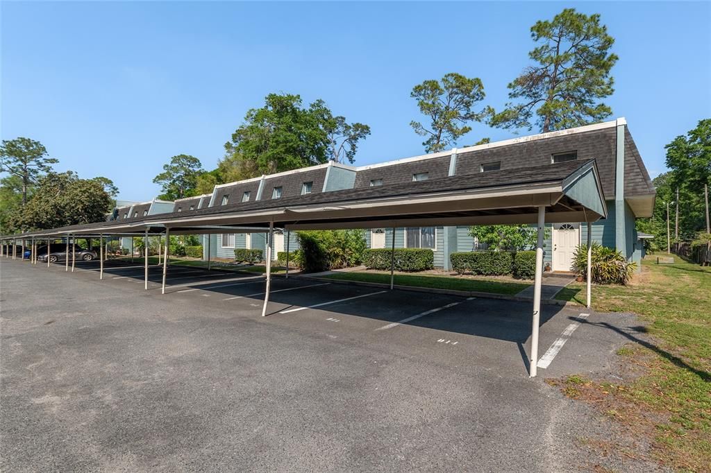 Active With Contract: $159,500 (3 beds, 2 baths, 1384 Square Feet)