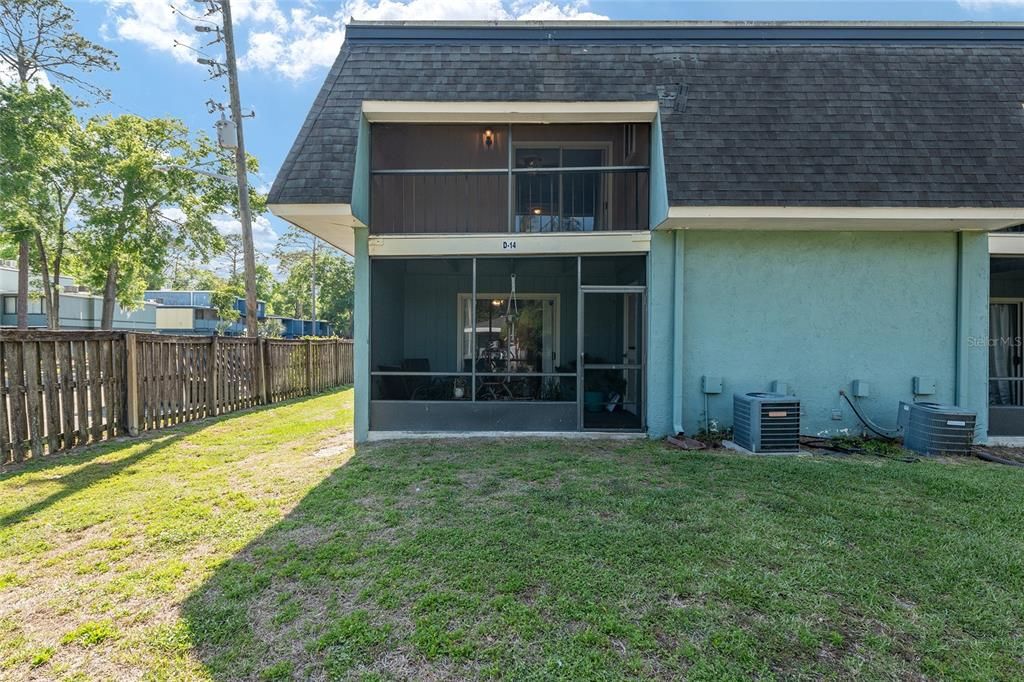 Active With Contract: $159,500 (3 beds, 2 baths, 1384 Square Feet)
