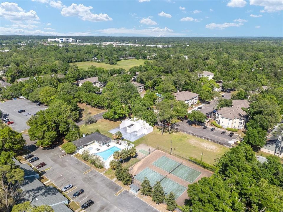 Active With Contract: $159,500 (3 beds, 2 baths, 1384 Square Feet)