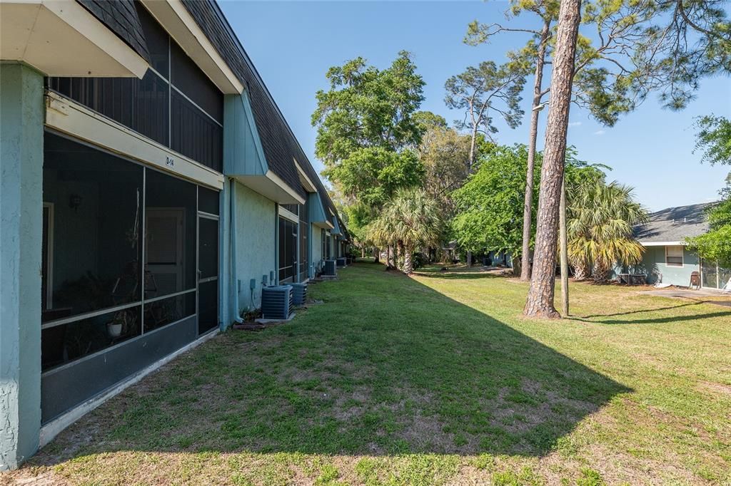 Active With Contract: $159,500 (3 beds, 2 baths, 1384 Square Feet)