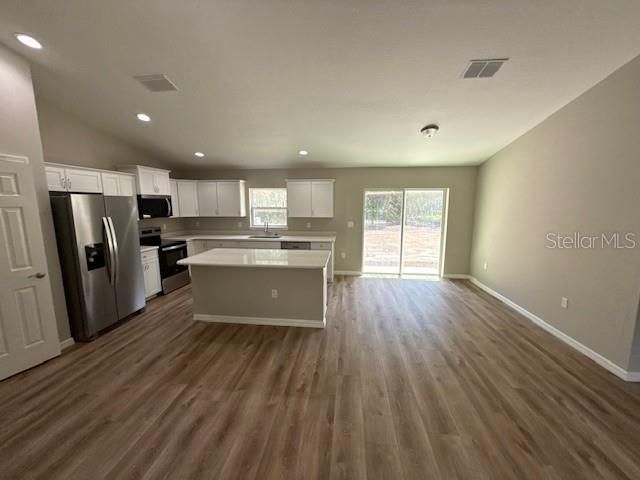 Active With Contract: $238,000 (3 beds, 2 baths, 1399 Square Feet)