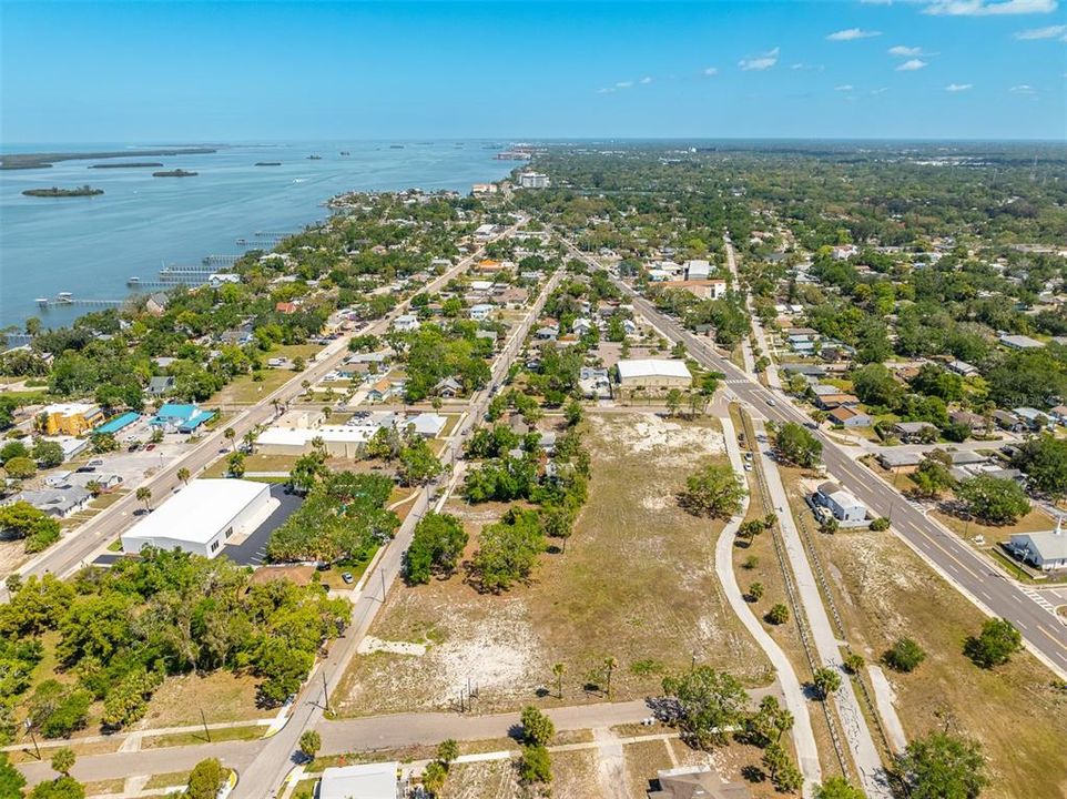 合同活跃: $1,799,000 (0.85 acres)