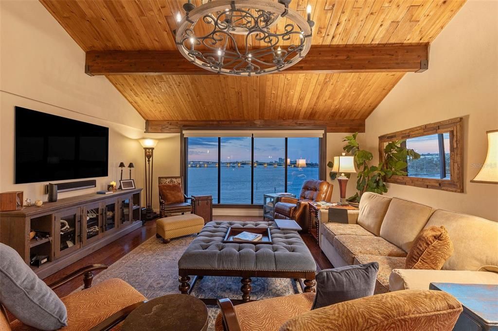 For Sale: $1,399,900 (3 beds, 3 baths, 2822 Square Feet)