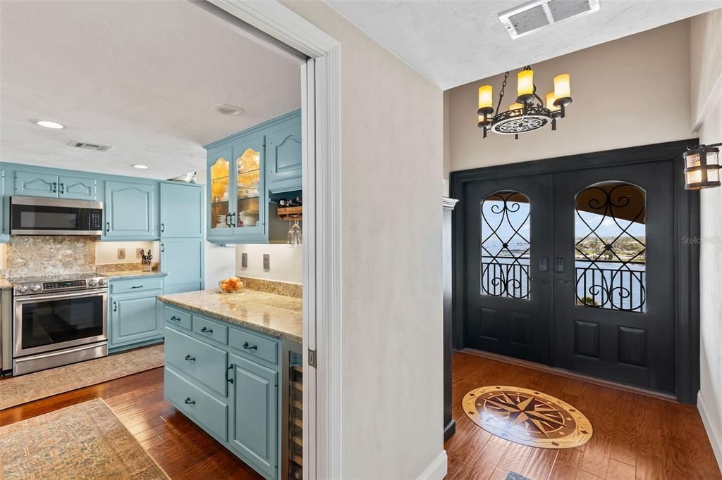 For Sale: $1,399,900 (3 beds, 3 baths, 2822 Square Feet)